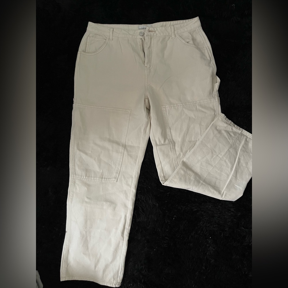 Light cream cargo pants